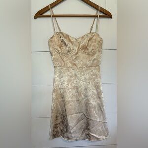 Princess Polly Cream Mini Dress With Dragon Design Size 0